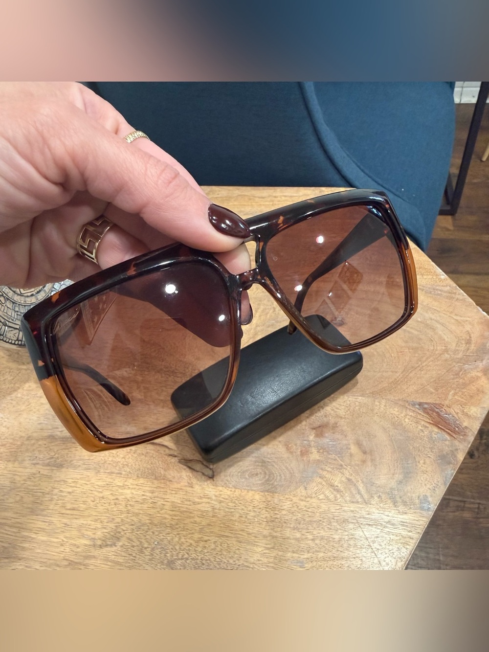 Gucci Tortoiseshell Brown Gradient Shield Sunglasses - Picture 7 of 11